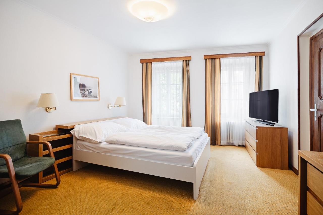 U Cerneho Medveda- At The Black Bear Apartment Прага Екстериор снимка