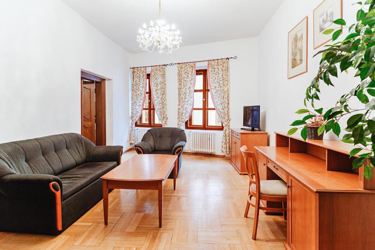 U Cerneho Medveda- At The Black Bear Apartment Прага Екстериор снимка