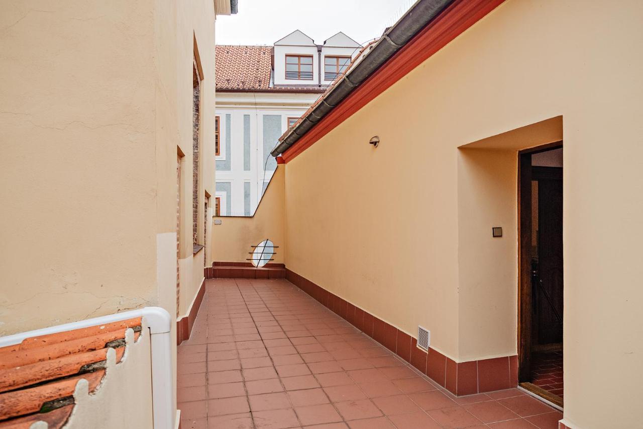 U Cerneho Medveda- At The Black Bear Apartment Прага Екстериор снимка